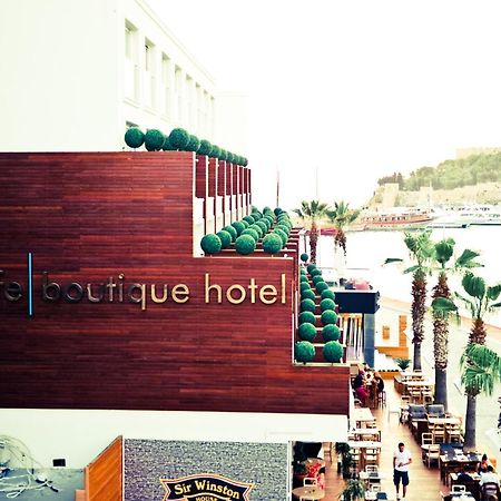Efe Hotel คูซาดาซี ภายนอก รูปภาพ