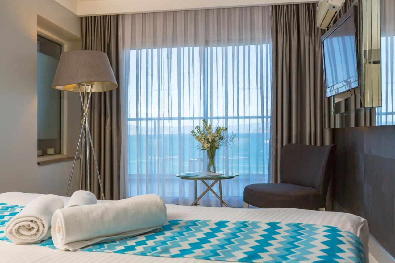 Efe Hotel คูซาดาซี ภายนอก รูปภาพ