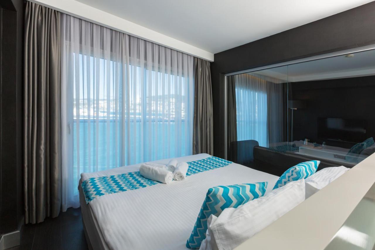 Efe Hotel คูซาดาซี ภายนอก รูปภาพ