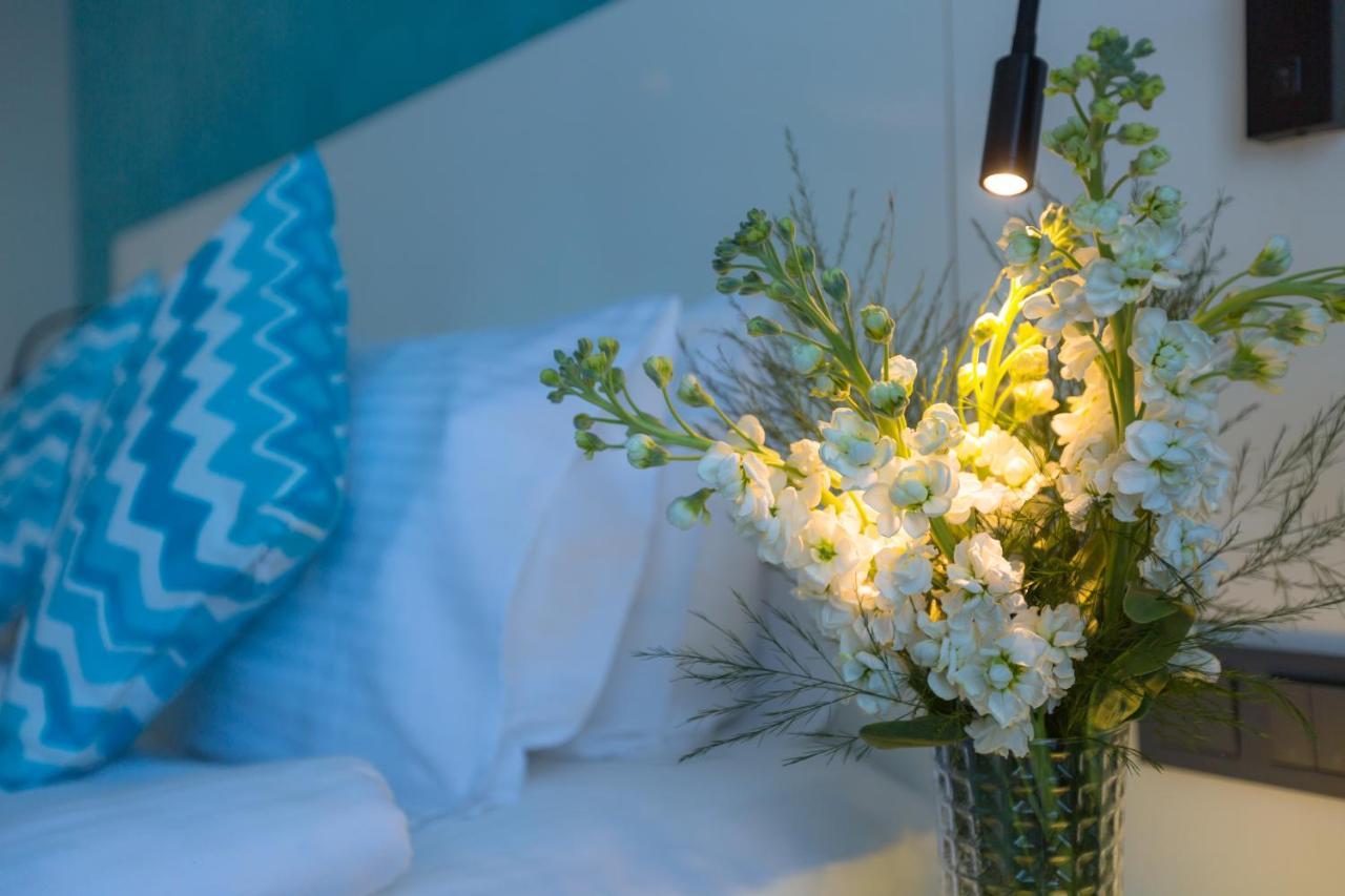 Efe Hotel คูซาดาซี ภายนอก รูปภาพ