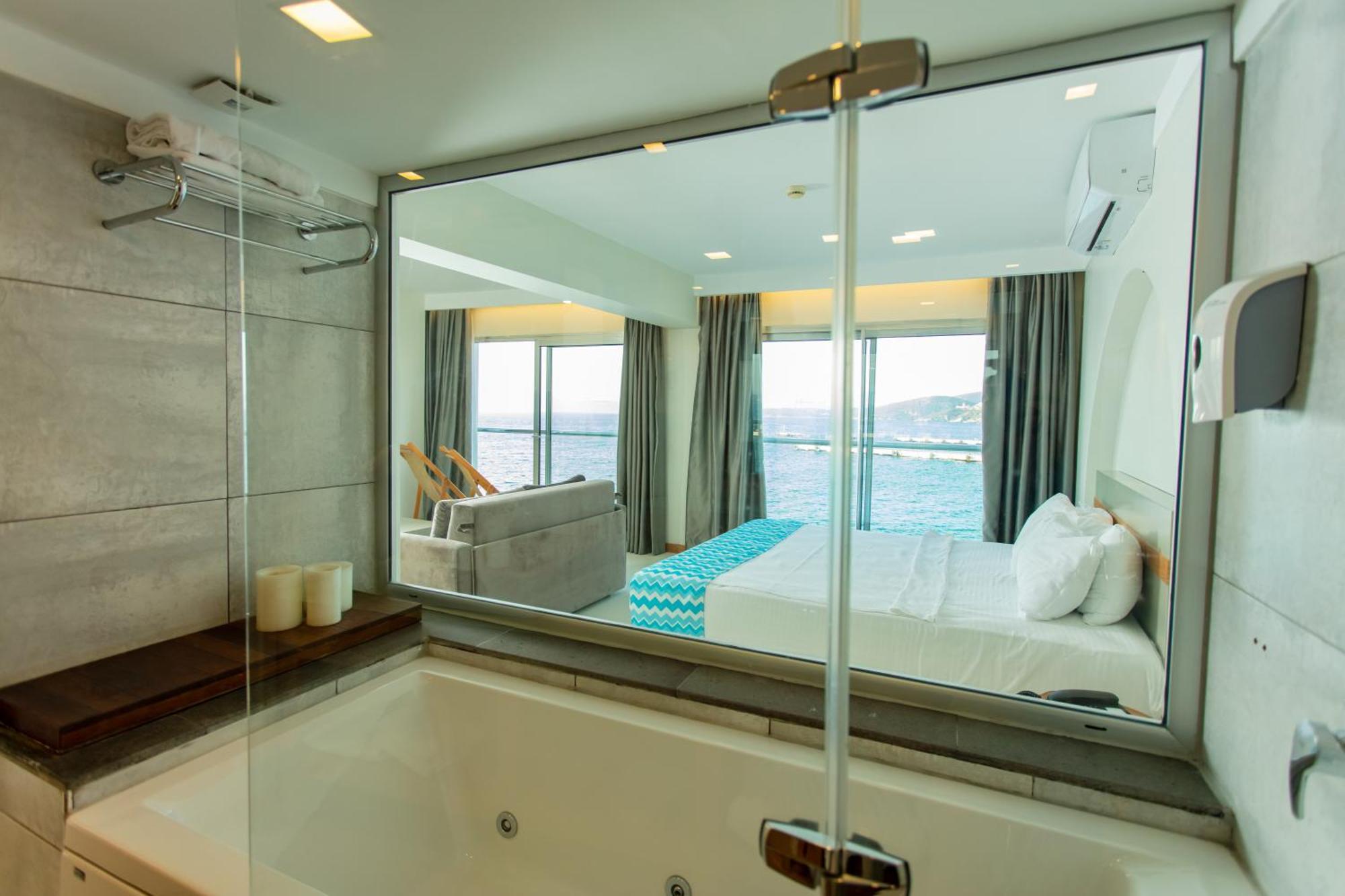 Efe Hotel คูซาดาซี ภายนอก รูปภาพ