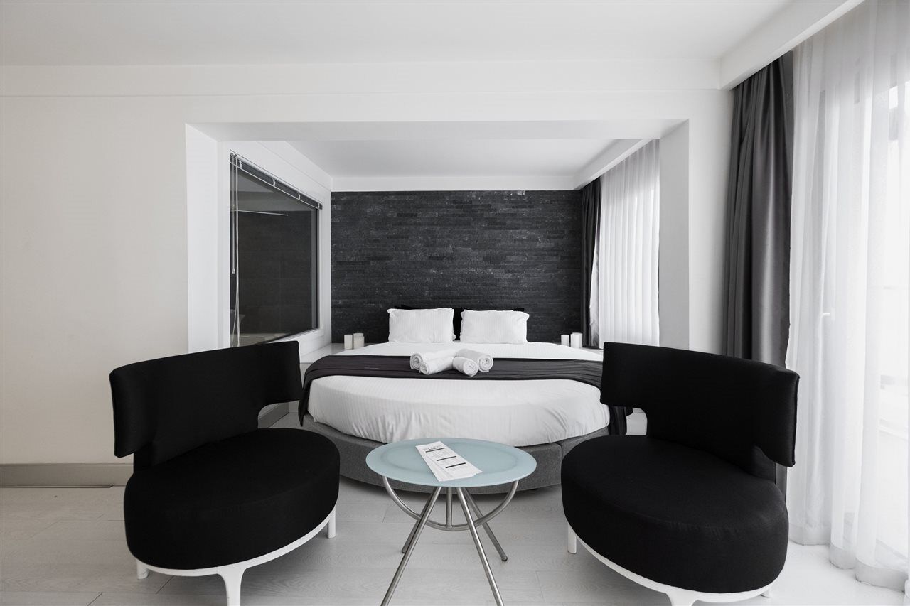Efe Hotel คูซาดาซี ภายนอก รูปภาพ