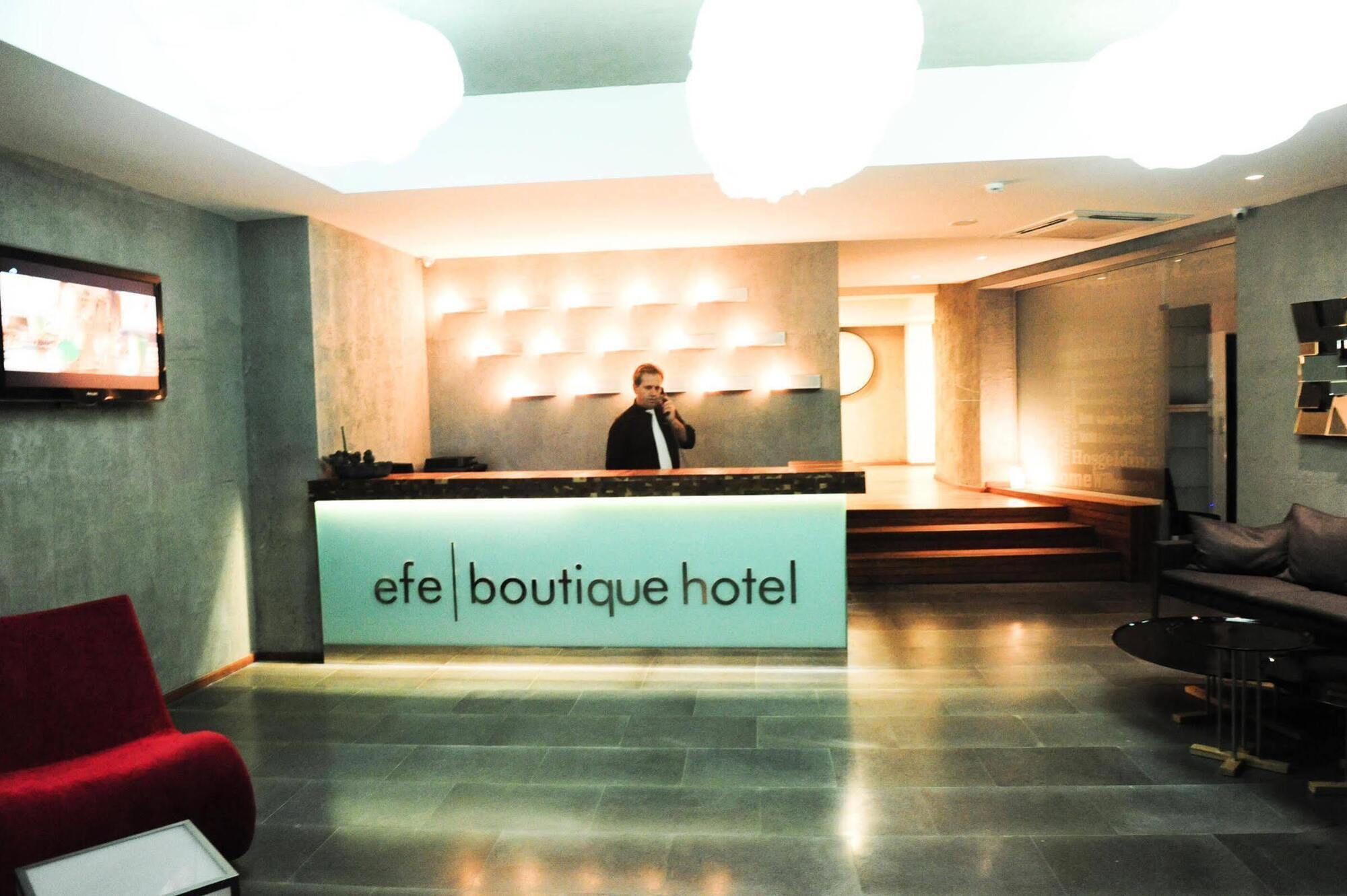 Efe Hotel คูซาดาซี ภายนอก รูปภาพ
